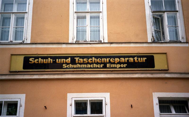 Dresden-Blasewitz, Schillerplatz 10, 14.10.1995 (1).jpg
